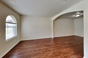 5043 Willow Point Dr, Conroe, TX 77303 - Photo 4