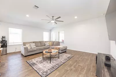 2830 N Colosseum Court, New Caney, TX 77357 - Photo 10