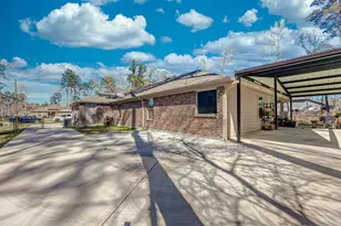 2830 N Colosseum Ct, New Caney, TX 77357 - Photo 32