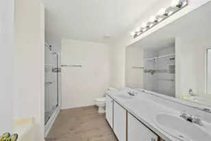 13535 Eldridge Villa St, Sugar Land, TX 77498 - Photo 16