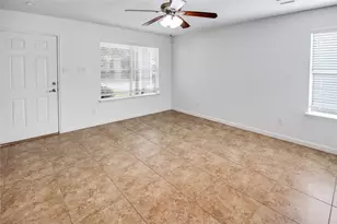 11346 Log Cabin Ln, Tomball, TX 77375 - Photo 4