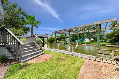 1115 Sunset, San Leon, TX 77539 - Photo 2