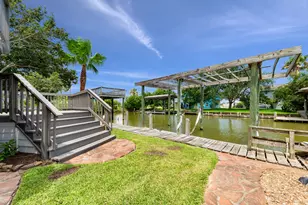 1115 Sunset, San Leon, TX 77539 - Photo 2