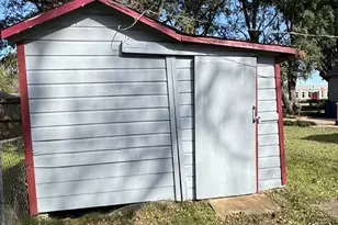 1707 Key St, Waller, TX 77484 - Photo 24