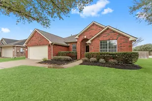 31323 Trinity Park Ln, Spring, TX 77386 - Photo 2