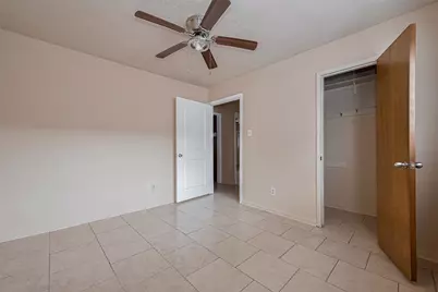 9126 Willow Meadow Drive, Houston, TX 77031 - Photo 32