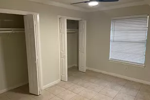 8229 Kingsbrook Rd, Houston, TX 77024 - Photo 12