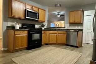 2882 Sun River Ln, Dickinson, TX 77539 - Photo 10