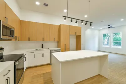 164 Wallace Street, Houston, TX 77022 - Photo 12