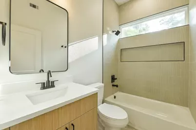 164 Wallace Street, Houston, TX 77022 - Photo 24