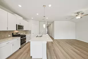 18472 Lndg Mdws Ln, New Caney, TX 77357 - Photo 12