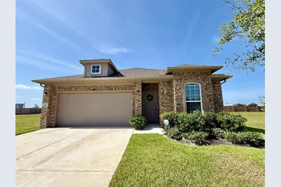 1951 Middle Pass Ln, Angleton, TX 77515 - Photo 4