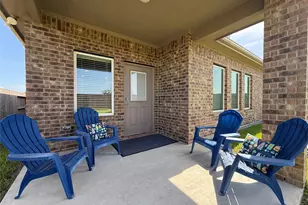 1951 Middle Pass Ln, Angleton, TX 77515 - Photo 38