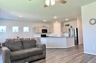 1951 Middle Pass Ln, Angleton, TX 77515 - Photo 16