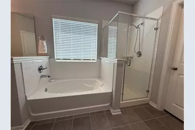 1951 Middle Pass Ln, Angleton, TX 77515 - Photo 32