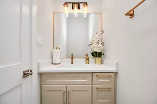 2401 Chapman St, Houston, TX 77009 - Photo 16