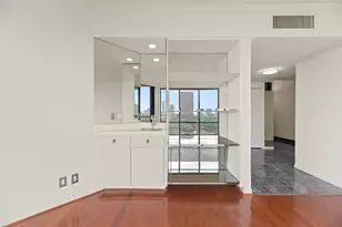 1111 Bering Dr, Houston, TX 77057 - Photo 10