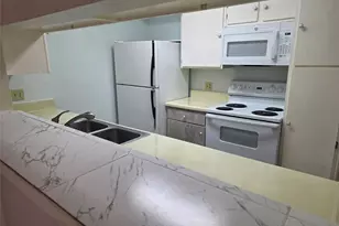 3025 Walnut Bend Ln, Houston, TX 77042 - Photo 14