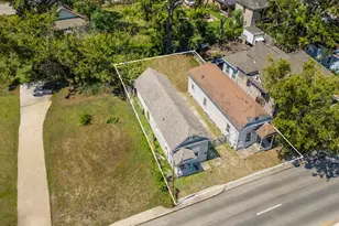 1609 Elysian St, Houston, TX 77026 - Photo 2