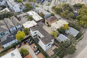 118 Tuam St, Houston, TX 77006 - Photo 8