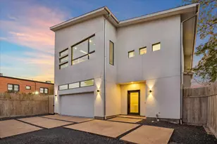 118 Tuam St, Houston, TX 77006 - Photo 2