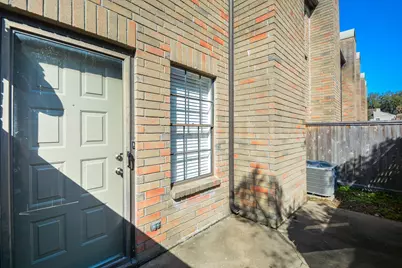 9850 Pagewood Lane #1806, Houston, TX 77042 - Photo 2