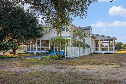6020 Valley View Lane, Brenham, TX 77833 - Photo 4