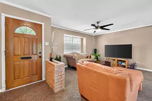 10302 Ivyridge Rd, Houston, TX 77043 - Photo 8