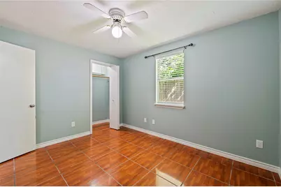 507 W Oak Street, Highlands, TX 77562 - Photo 34