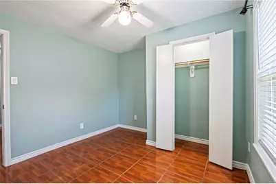 507 W Oak Street, Highlands, TX 77562 - Photo 28