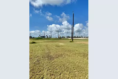 13235 Jolly Roger Drive, Freeport, TX 77541 - Photo 6