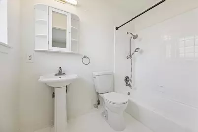 9642 Judalon Lane, Houston, TX 77063 - Photo 14