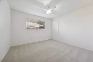 9642 Judalon Ln, Houston, TX 77063 - Photo 16