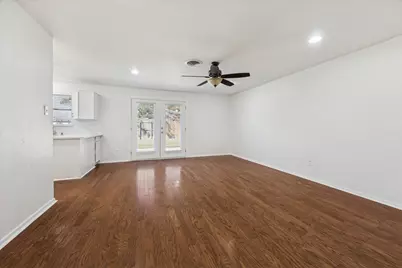 9642 Judalon Lane, Houston, TX 77063 - Photo 6