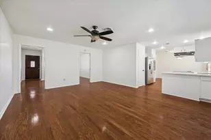 9642 Judalon Ln, Houston, TX 77063 - Photo 8