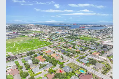 2920 Heron Drive, Galveston, TX 77551 - Photo 38