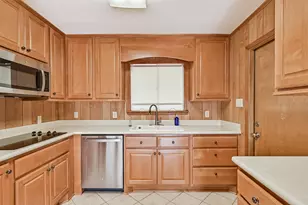 2920 Heron Dr, Galveston, TX 77551 - Photo 14