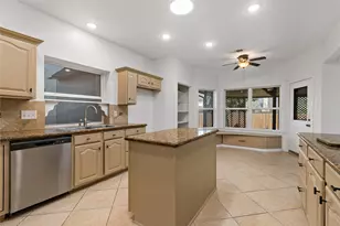 12619 Brandon Bend Dr, Missouri City, TX 77489 - Photo 8