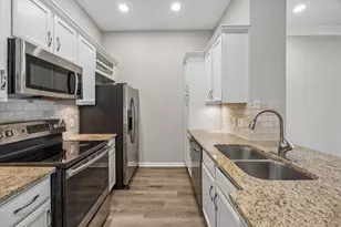 5353 Memorial Dr, Houston, TX 77007 - Photo 2