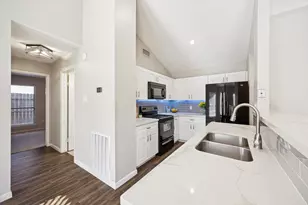 1319 Bonanza Rd, Houston, TX 77062 - Photo 10