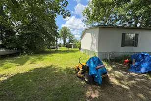 3095 County Rd 1087, Wiergate, TX 75977 - Photo 16