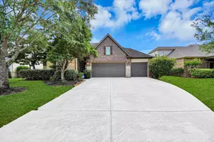 12912 Southern Manor Dr, Pearland, TX 77584 - Photo 2