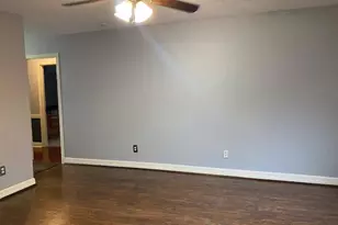 7648 Broadview Dr, Houston, TX 77061 - Photo 8