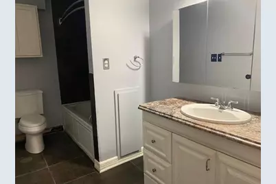 7648 Broadview Drive #105, Houston, TX 77061 - Photo 10