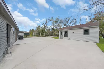 4331 Herridge Street, Houston, TX 77022 - Photo 30