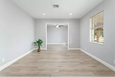 19 Stradford, Orange, TX 77632 - Photo 6