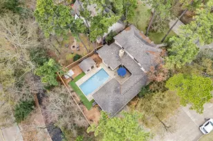 2 Chatterbird Ln, The Woodlands, TX 77380 - Photo 2