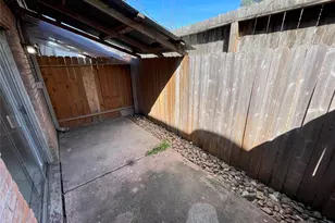 1220 Shadowdale Dr, Houston, TX 77043 - Photo 10