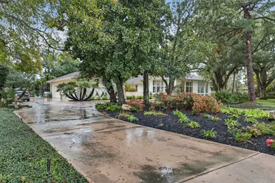 2801 Merriman Street, Port Neches, TX 77651 - Photo 2