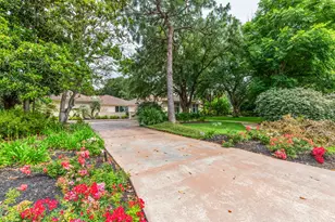 2801 Merriman St, Port Neches, TX 77651 - Photo 2
